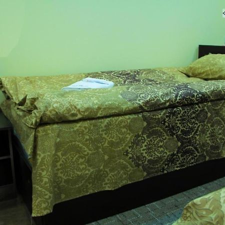 Hostel Buston Chkalovsk Esterno foto