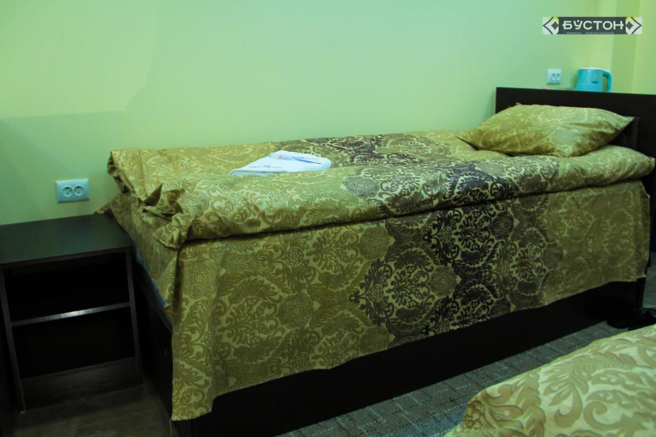 Hostel Buston Chkalovsk Esterno foto